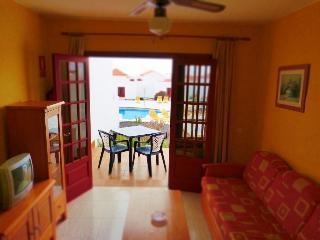 Apartamentos Castillo Beach 科斯塔卡莱塔 外观 照片